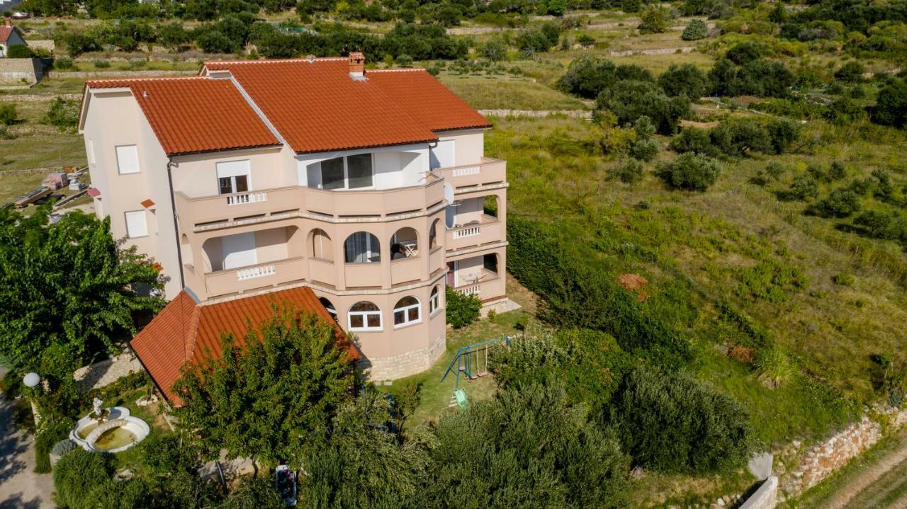 Kuca Leonora Appartement Banjol Buitenkant foto