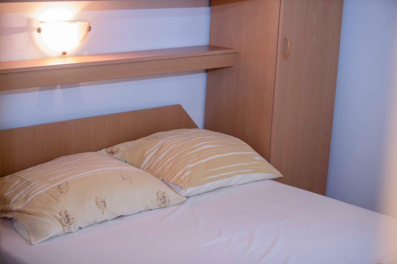 Kuca Leonora Appartement Banjol Buitenkant foto